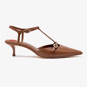 ISO Larroude Grace pump in caramel